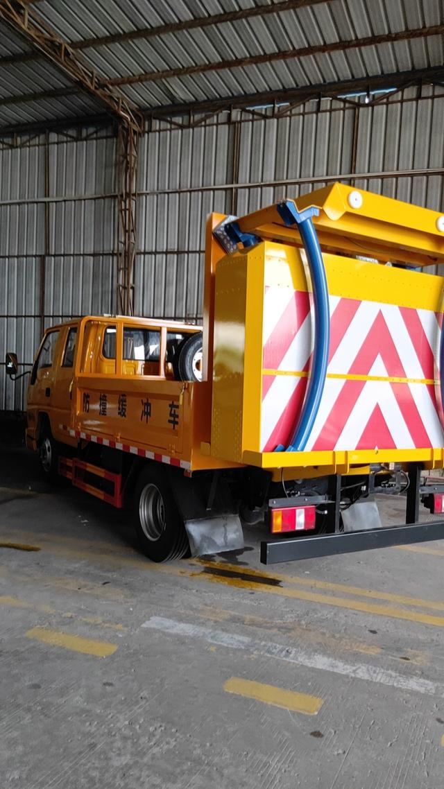安徽安慶80k防撞緩沖車(chē)與救護(hù)車(chē)租賃服務(wù)